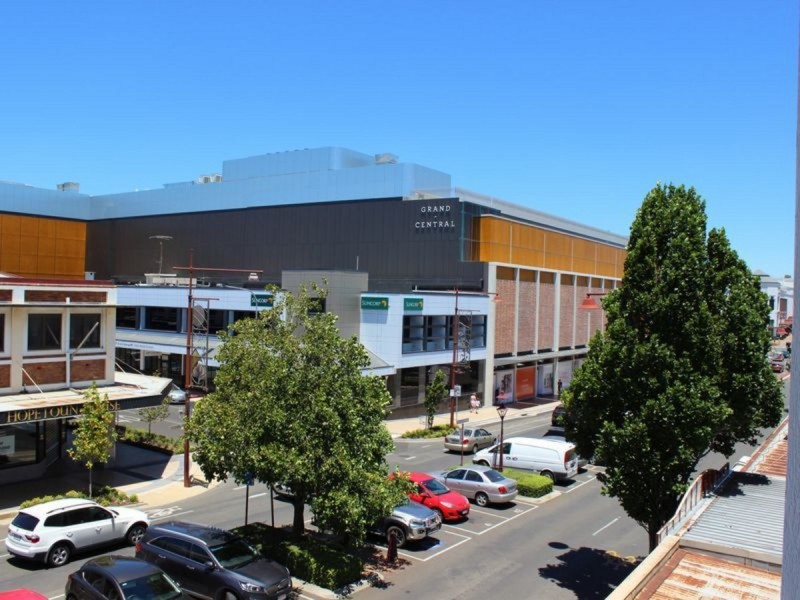 239 Margaret Street, Toowoomba QLD 4350