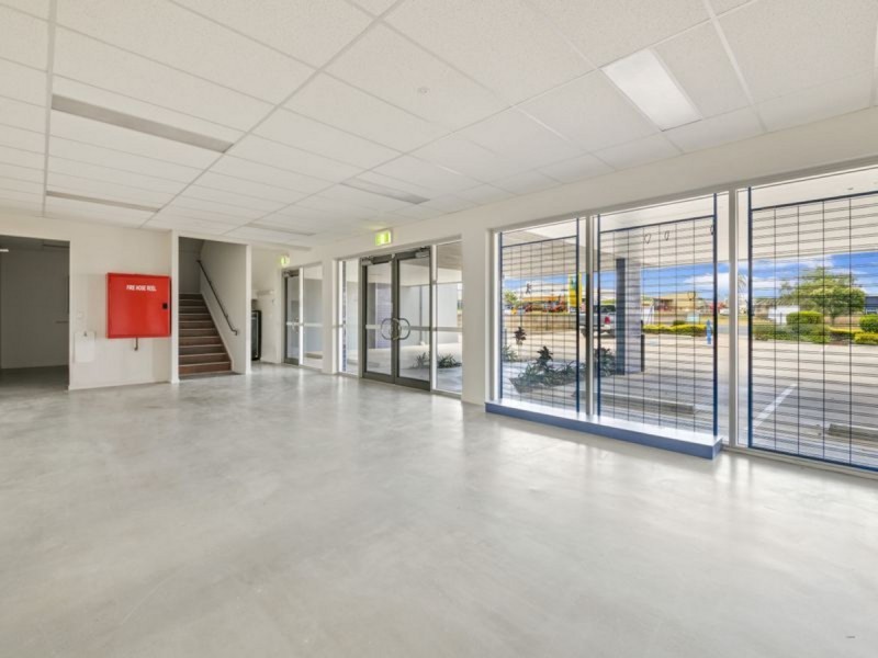 335 Taylor Street, Wilsonton QLD 4350
