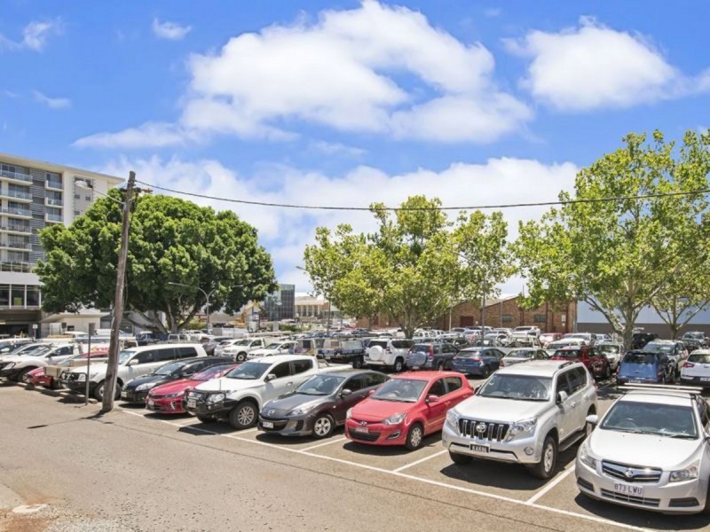 4 Hall Lane, Toowoomba QLD 4350