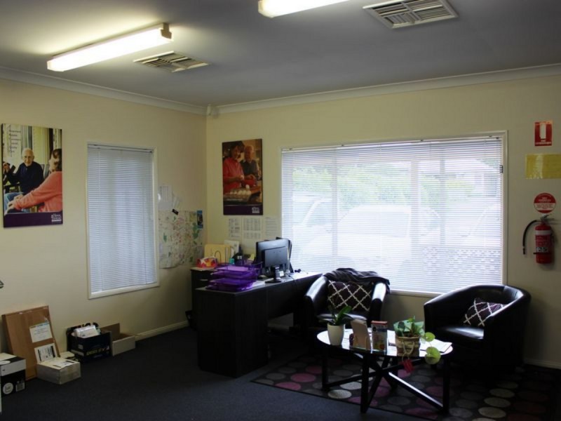 Suite 2/2 Rob Street, Newtown QLD 4350