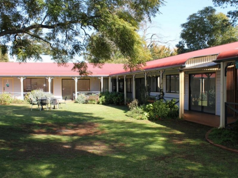 Shop 3/10498 New England Highway, Highfields QLD 4352