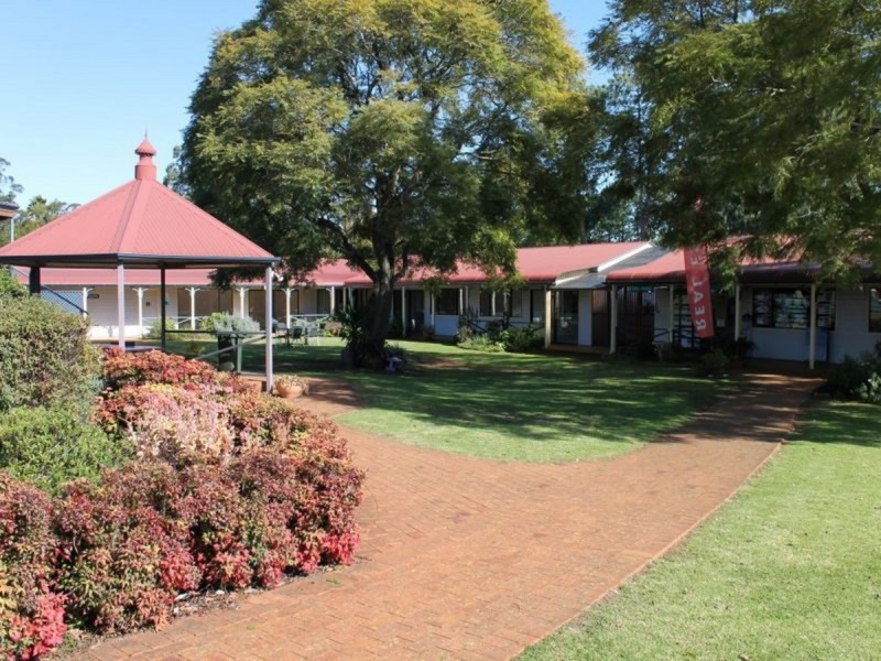 Shop 3/10498 New England Highway, Highfields QLD 4352