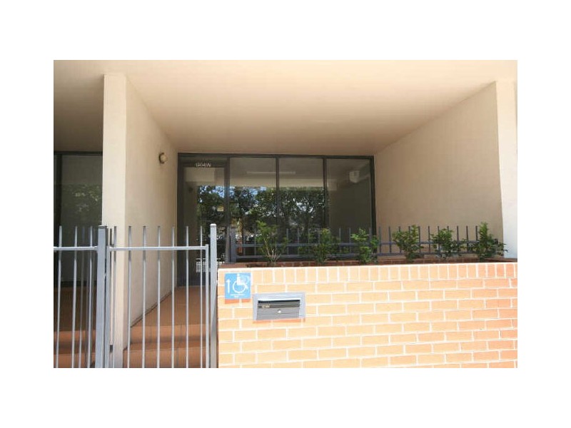 G04W/138 Carillion Avenue, Newtown NSW 2042