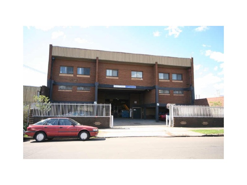 5 Hogan Street, Sydenham NSW 2044