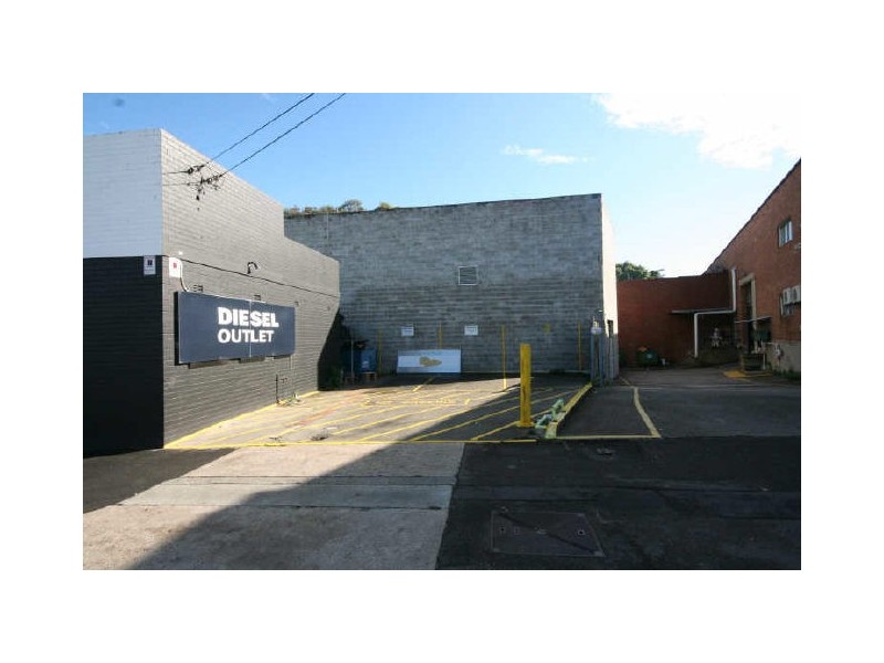 297 Botany Road (cnr Bourke Rd), Alexandria NSW 2015