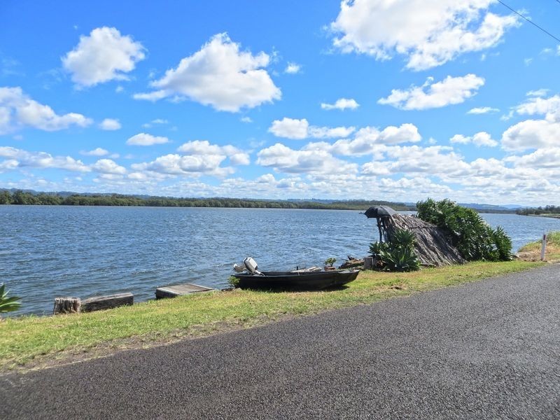 1066 River Drive, Empire Vale NSW 2478