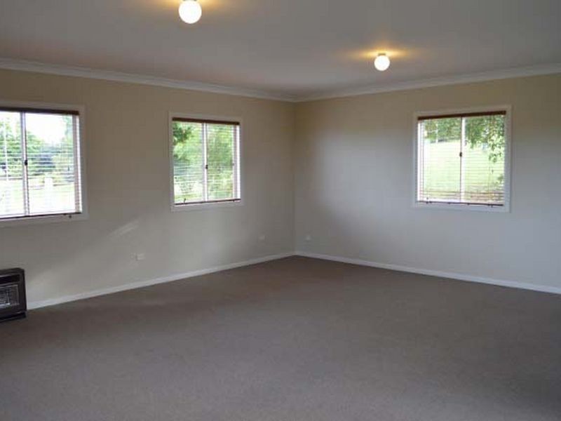 27 Meridian Drive, Coolgardie NSW 2478