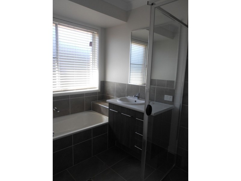 2/14 Chilcott Circuit, Cumbalum NSW 2478