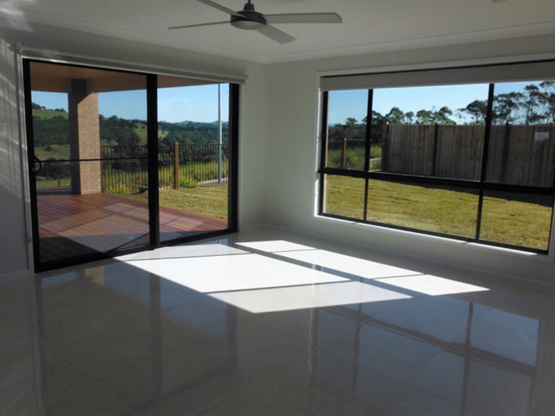 2/2 Eclipse Crescent, Cumbalum NSW 2478