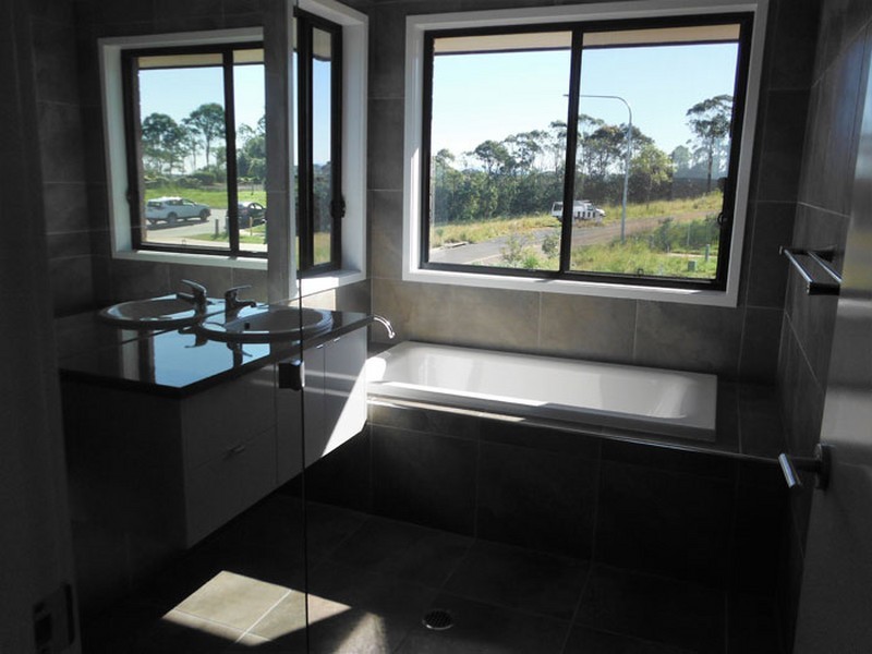 2/2 Eclipse Crescent, Cumbalum NSW 2478