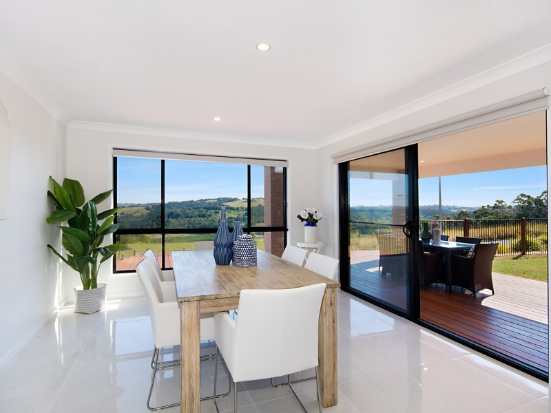 2/2 Eclipse Crescent, Cumbalum NSW 2478