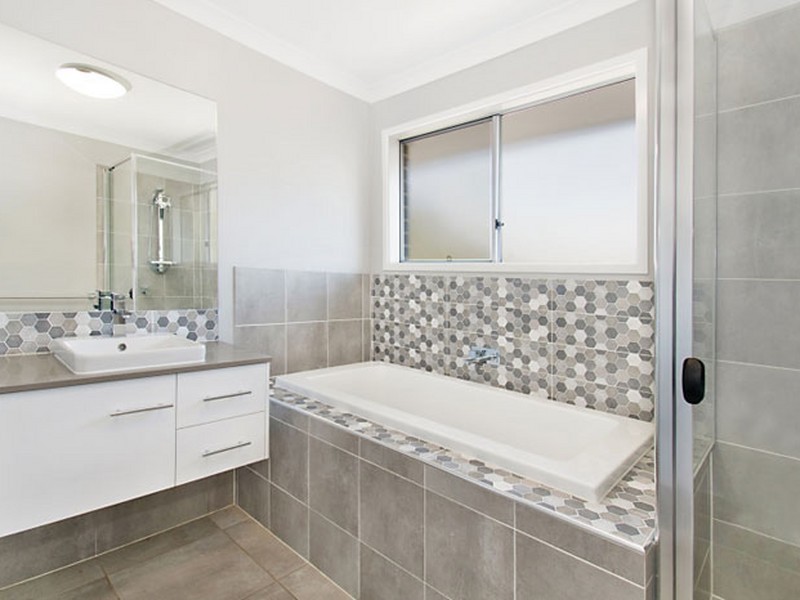 15 Ahern Circuit, Cumbalum NSW 2478