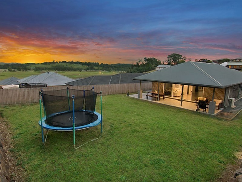 15 Ahern Circuit, Cumbalum NSW 2478