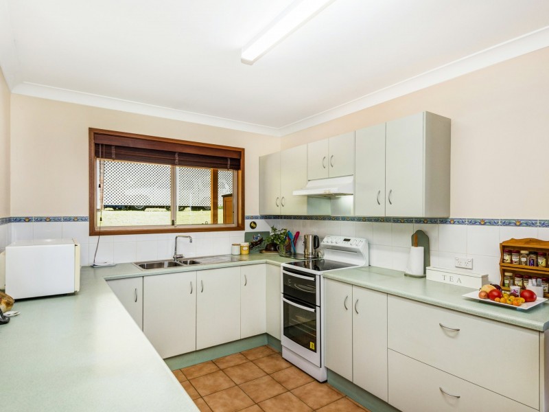 25 Towalbyn Place, Uralba NSW 2477