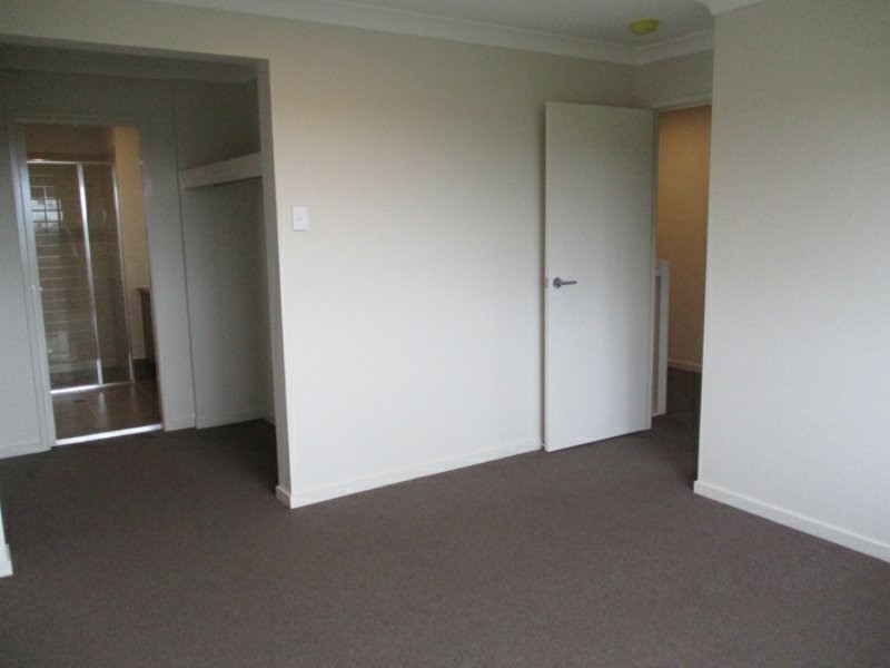 2/4 Calnan Crescent, Cumbalum NSW 2478