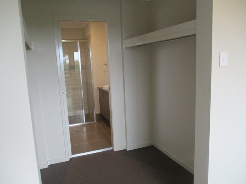 2/4 Calnan Crescent, Cumbalum NSW 2478