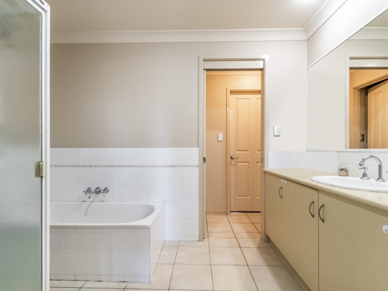 2/37 Isabella Drive, Skennars Head NSW 2478