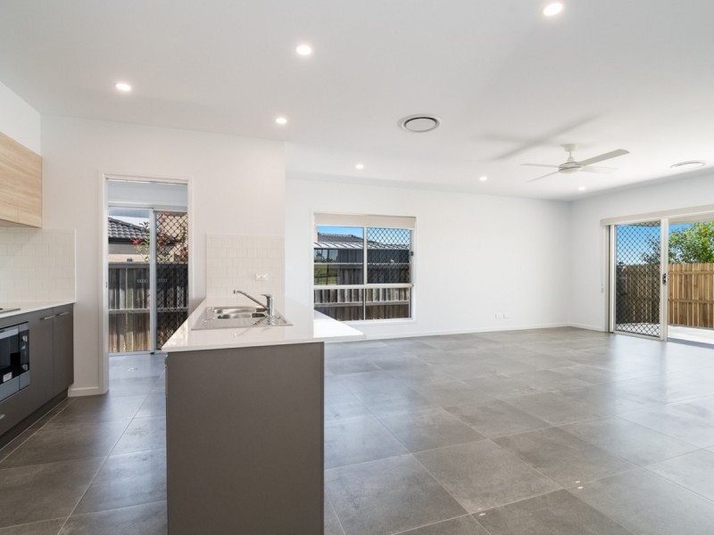 2A Eclipse Crescent, Cumbalum NSW 2478