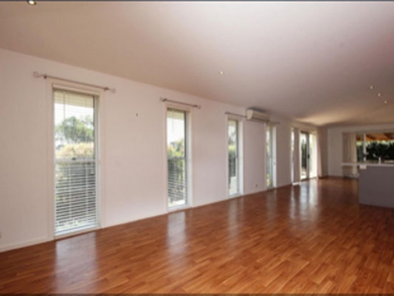 2B Walsh Place, Cumbalum NSW 2478