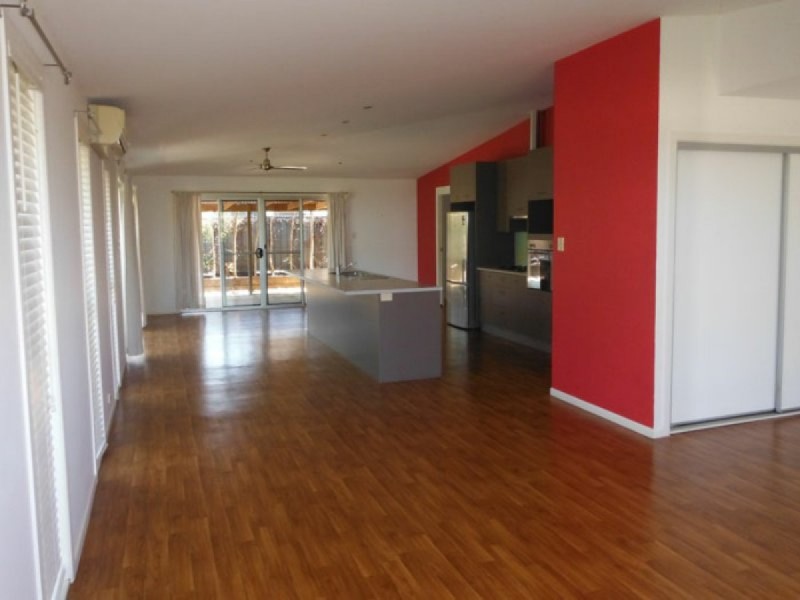 2B Walsh Place, Cumbalum NSW 2478