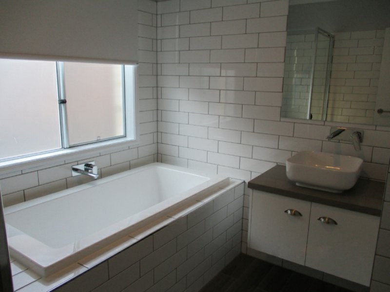 2 Farrelly Avenue, Cumbalum NSW 2478