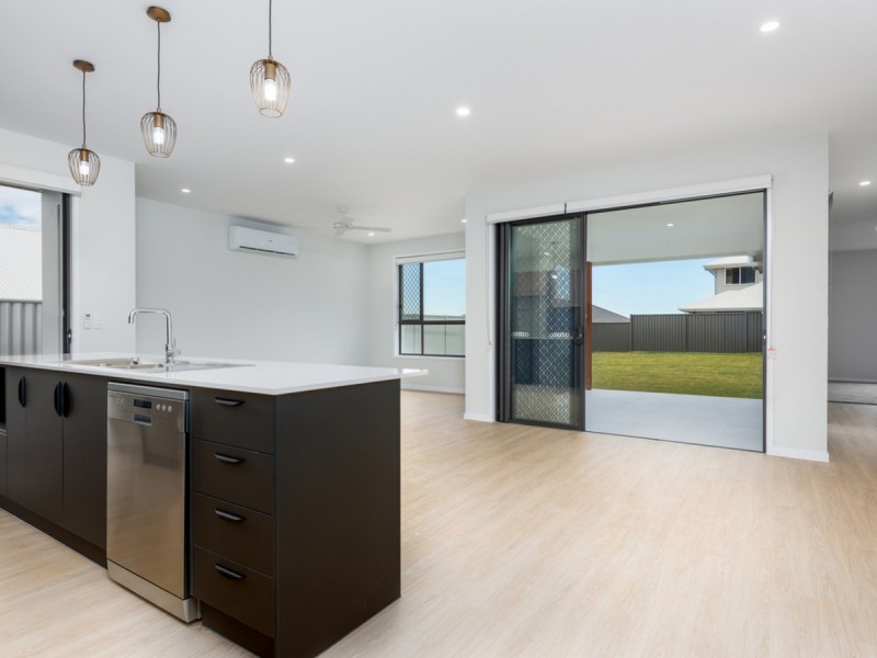 10 Lawrence Rise, Cumbalum NSW 2478