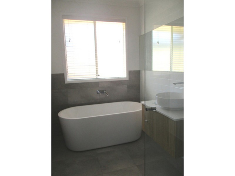 30 Calnan Crescent, Cumbalum NSW 2478