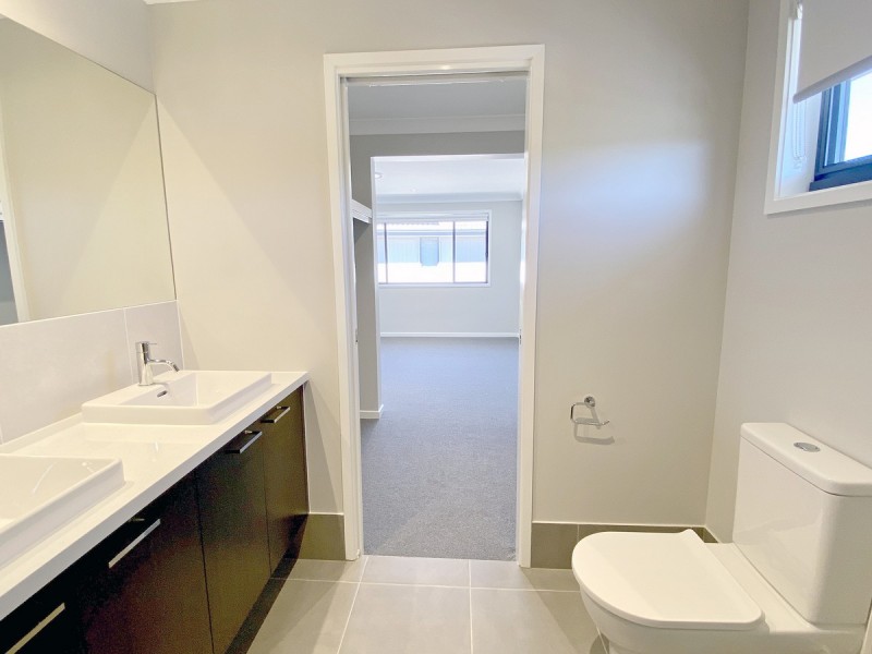 15 Calnan Crescent, Cumbalum NSW 2478