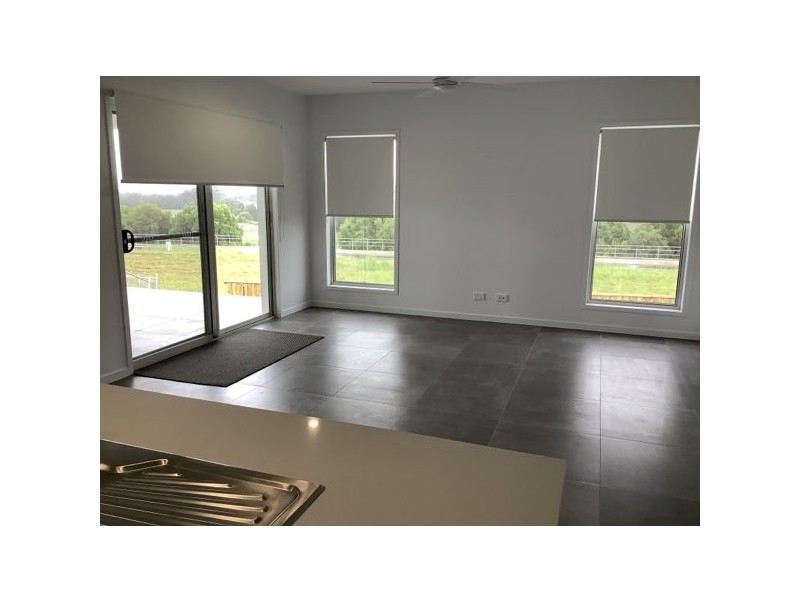 8 Darcey Avenue, Cumbalum NSW 2478