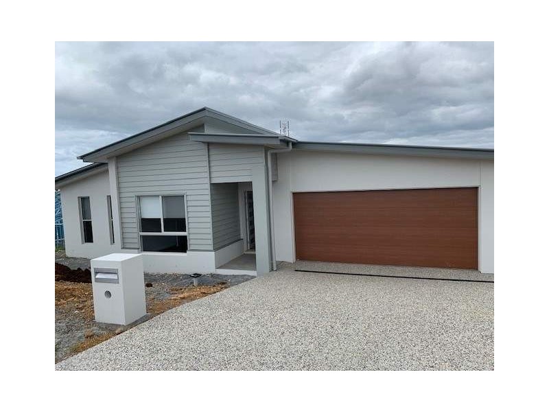 8 Darcey Avenue, Cumbalum NSW 2478