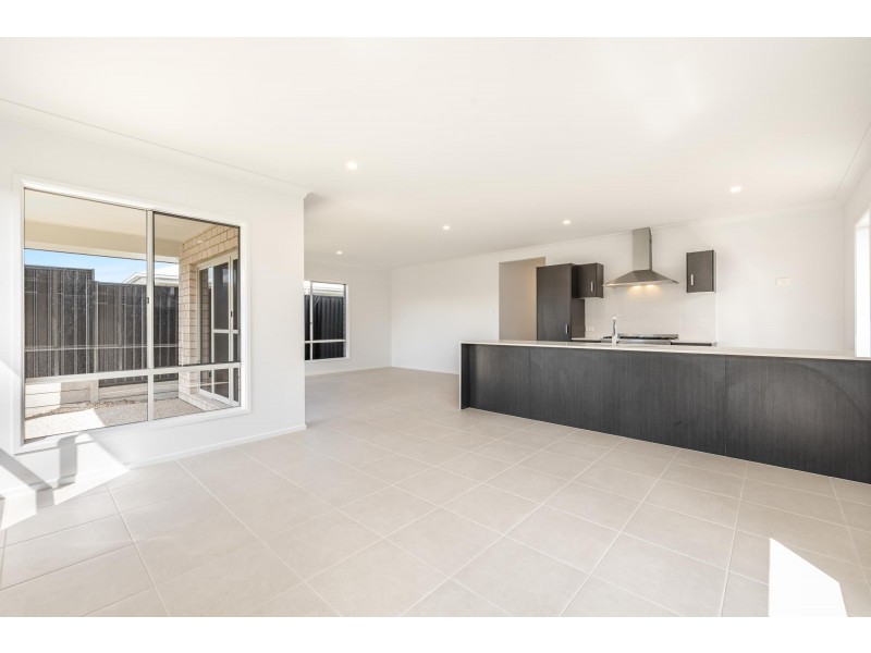 6A Hartigan Street, Cumbalum NSW 2478