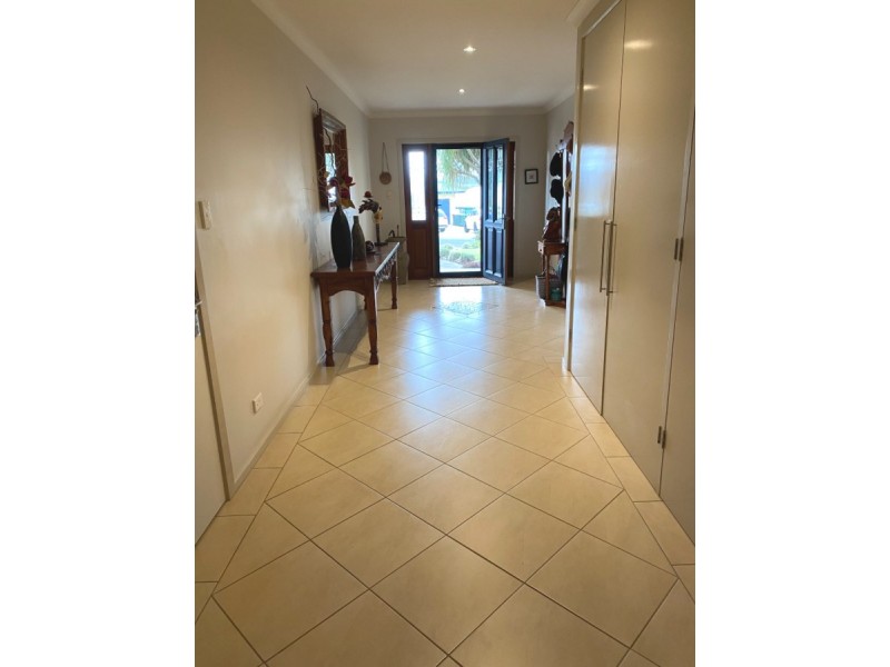 10 Cummings Crescent, Cumbalum NSW 2478