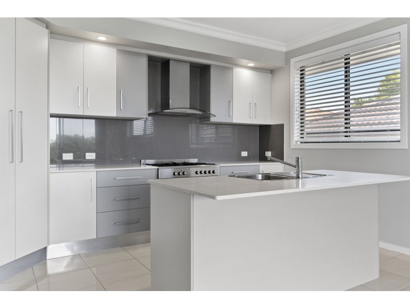 27 Unara Parkway, Cumbalum NSW 2478
