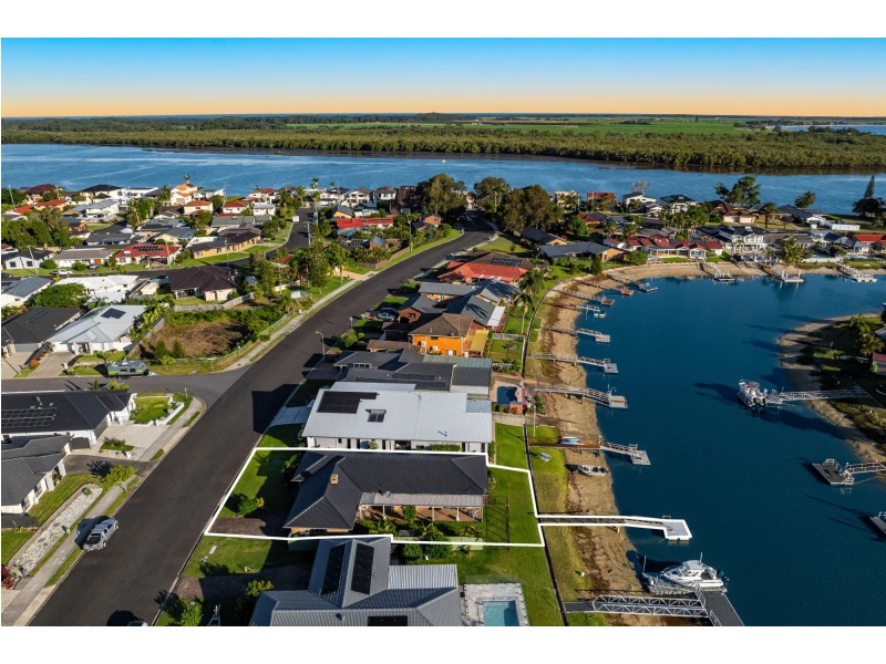 22 Quays Drive, West Ballina NSW 2478