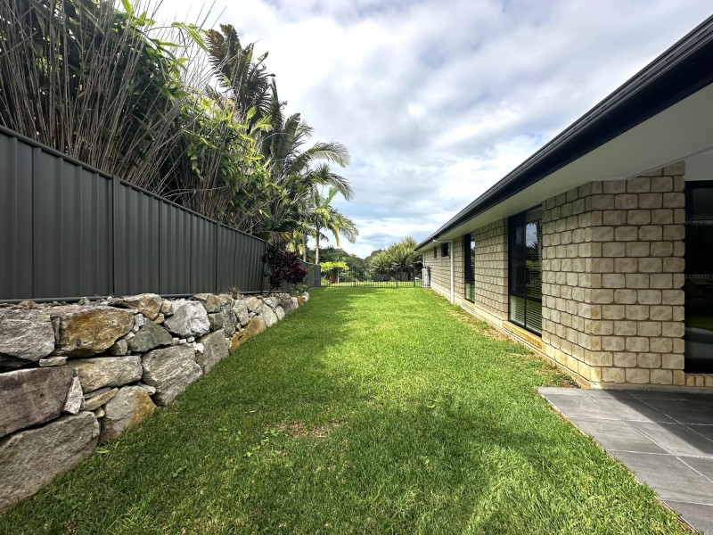 12 Chilcott Circuit, Cumbalum NSW 2478