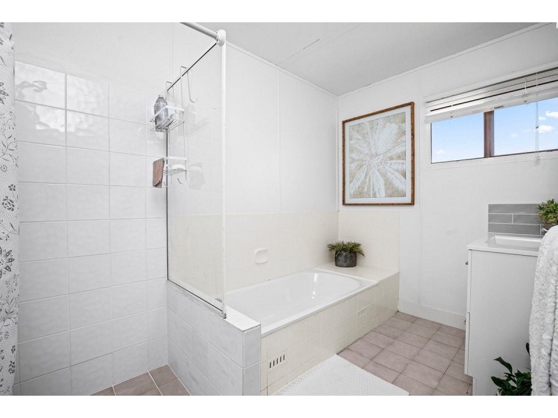 32 Keith Hall Lane South, Keith Hall NSW 2478