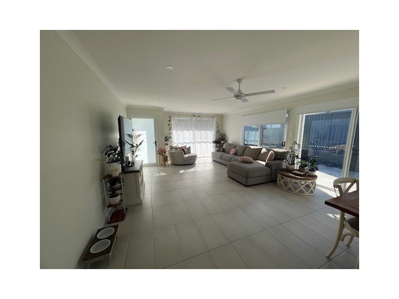 5A Hartigan Street, Cumbalum NSW 2478