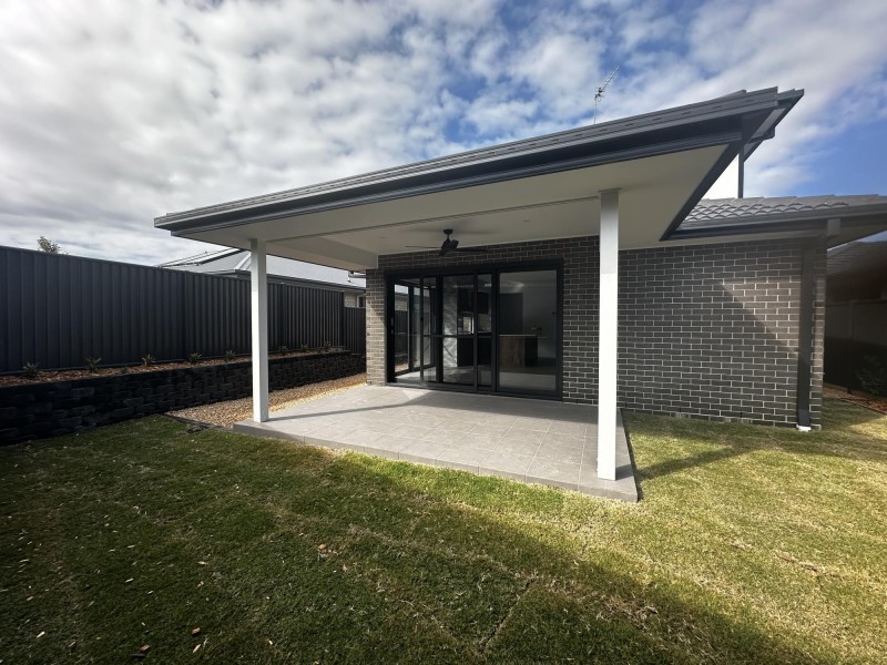 8 Hartigan Street, Cumbalum NSW 2478