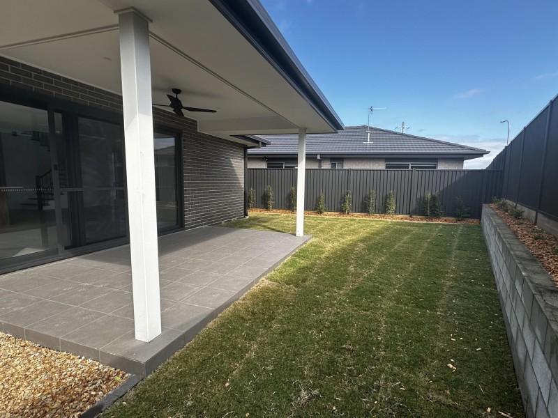 8 Hartigan Street, Cumbalum NSW 2478