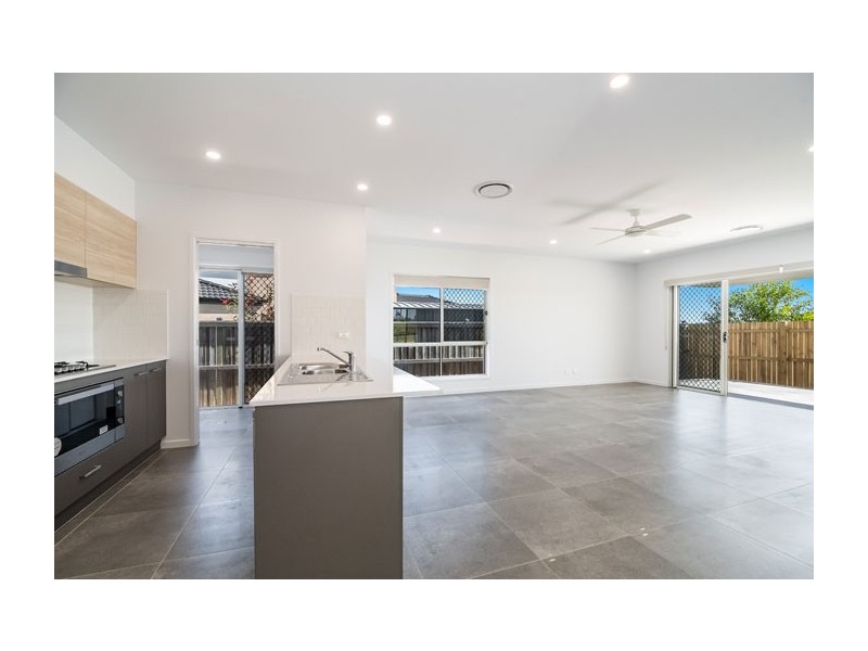 2A Eclipse Crescent, Cumbalum NSW 2478