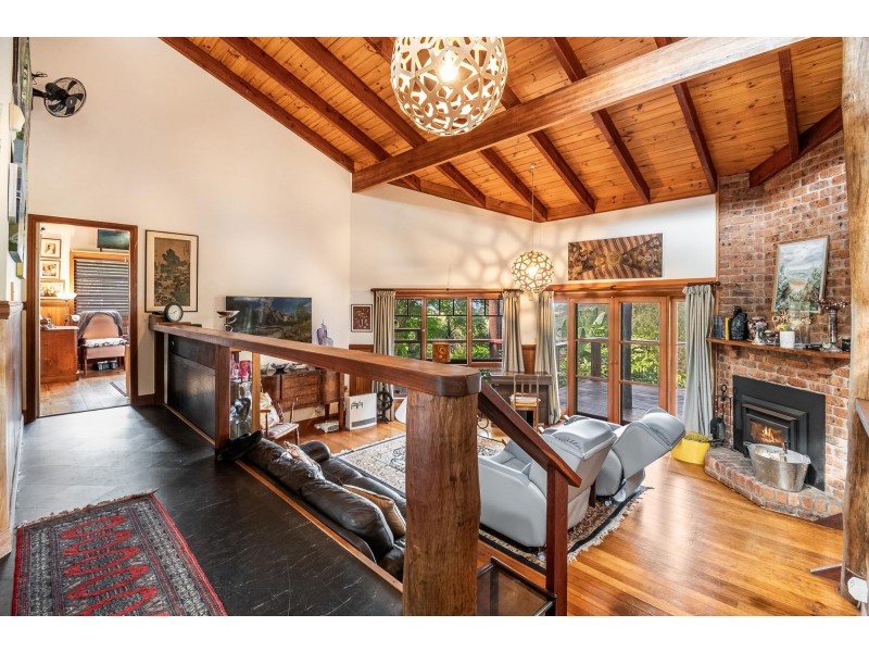 18 Hillcrest Drive, Tintenbar NSW 2478