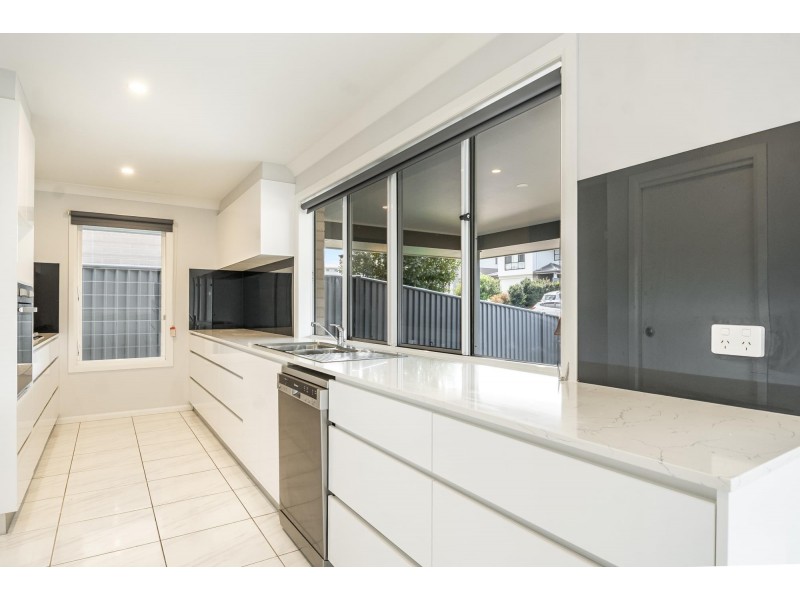 1/5 Farrelly Avenue, Cumbalum NSW 2478