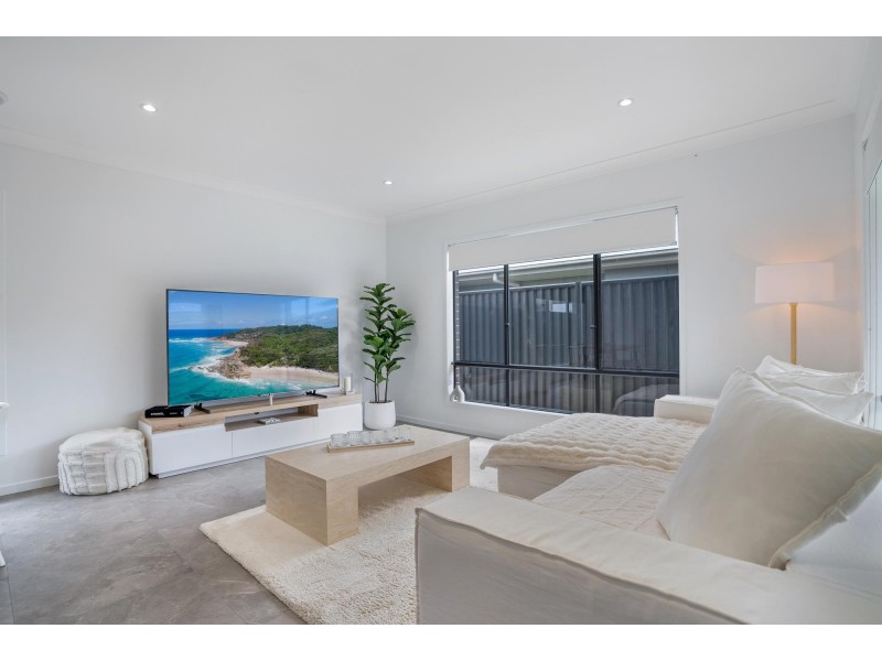 10 Presentation Crescent, Cumbalum NSW 2478