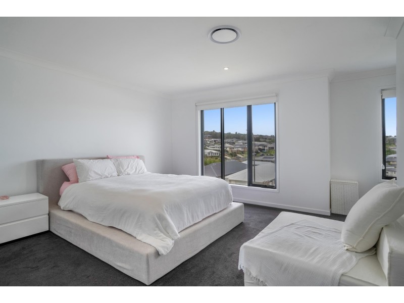 10 Presentation Crescent, Cumbalum NSW 2478