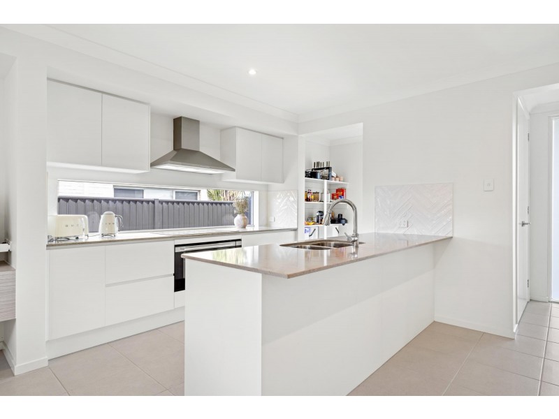 2 Hartigan Street, Cumbalum NSW 2478