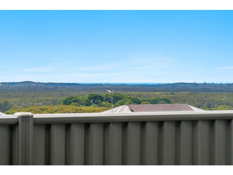 18 Ecology Avenue, Cumbalum NSW 2478