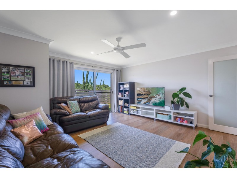 21 Perkins Close, Cumbalum NSW 2478