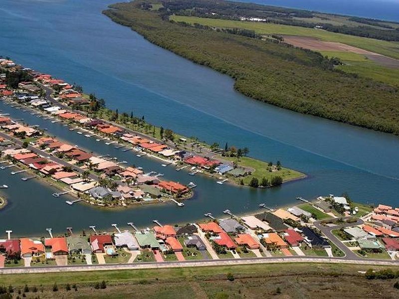 99 Riverside Drive, Ballina NSW 2478