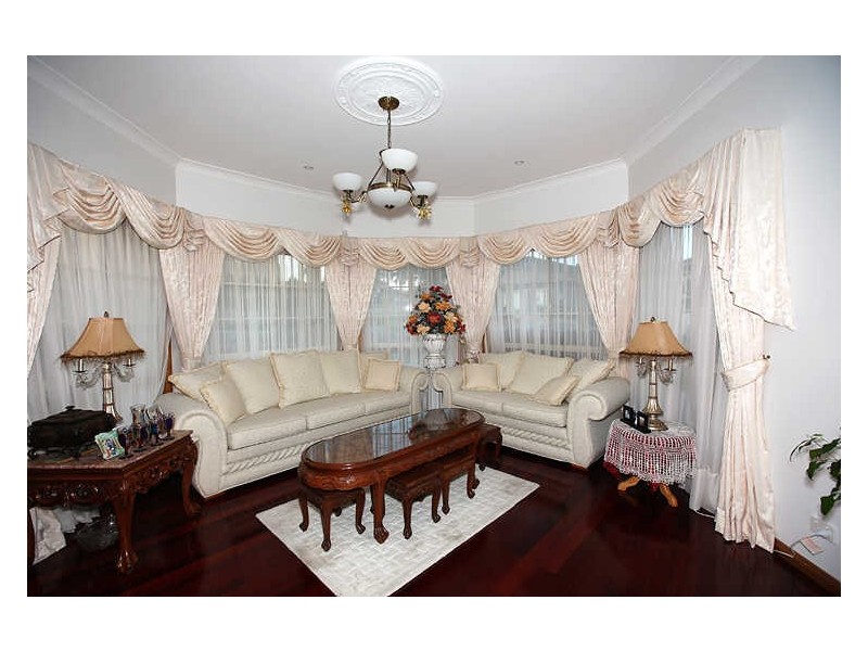 5 Cleveland Close, Rouse Hill NSW 2155