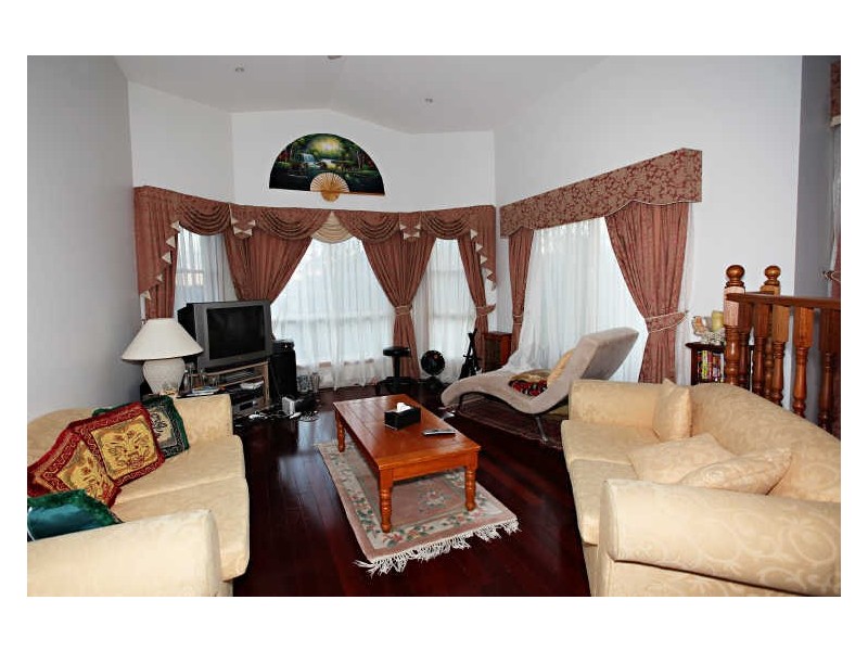 5 Cleveland Close, Rouse Hill NSW 2155